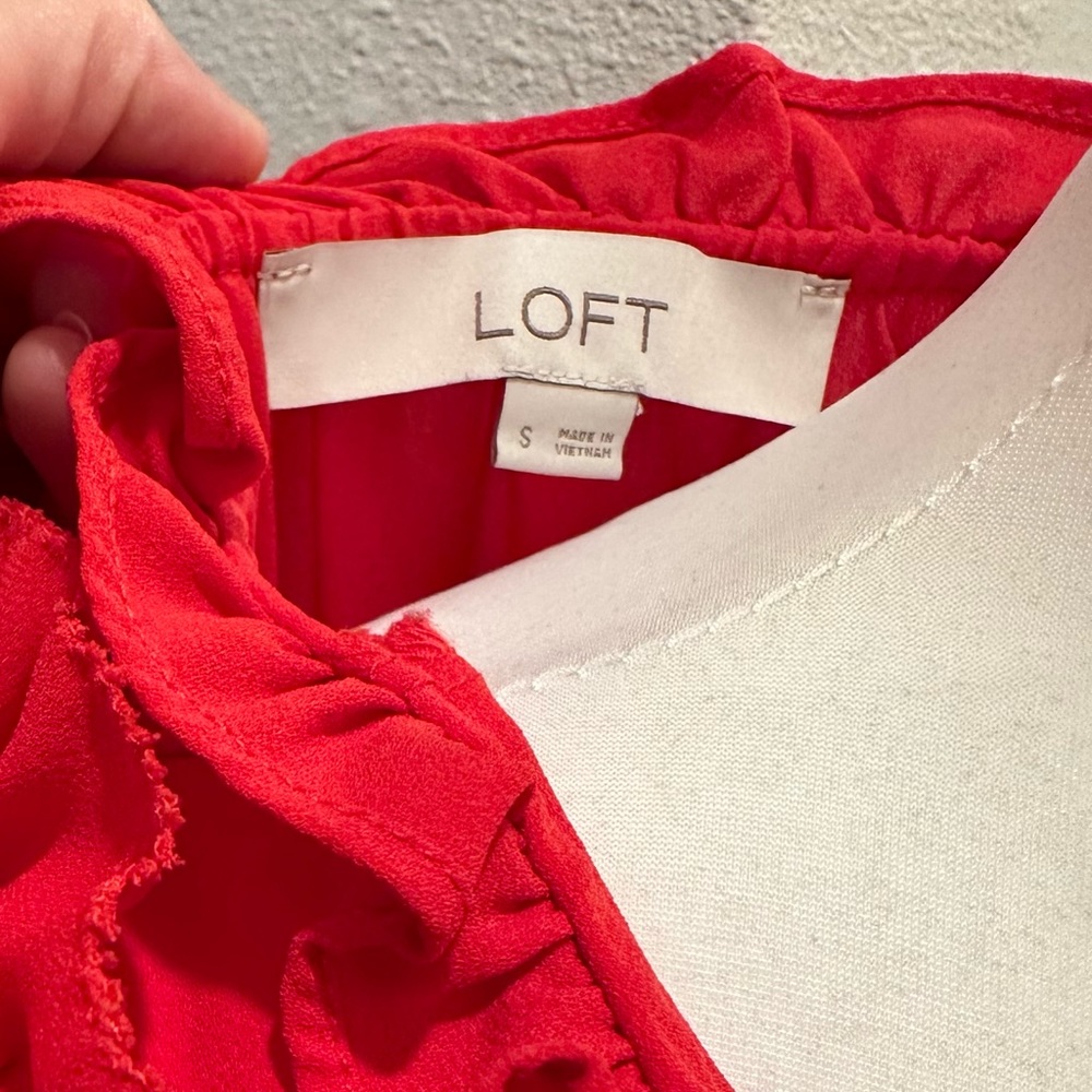 LOFT Ruffle Top in Gorgeous Red Size Small - Picture 2 of 2